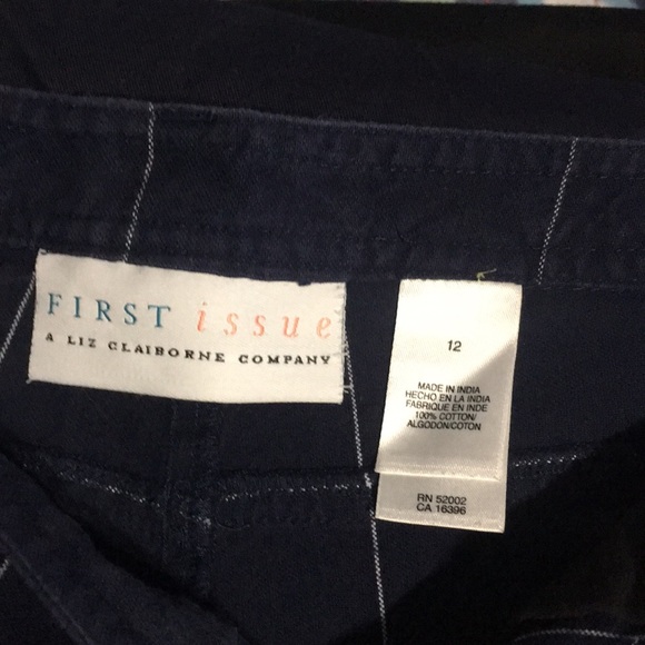 First Issue Shorts🤑 - Picture 3 of 4